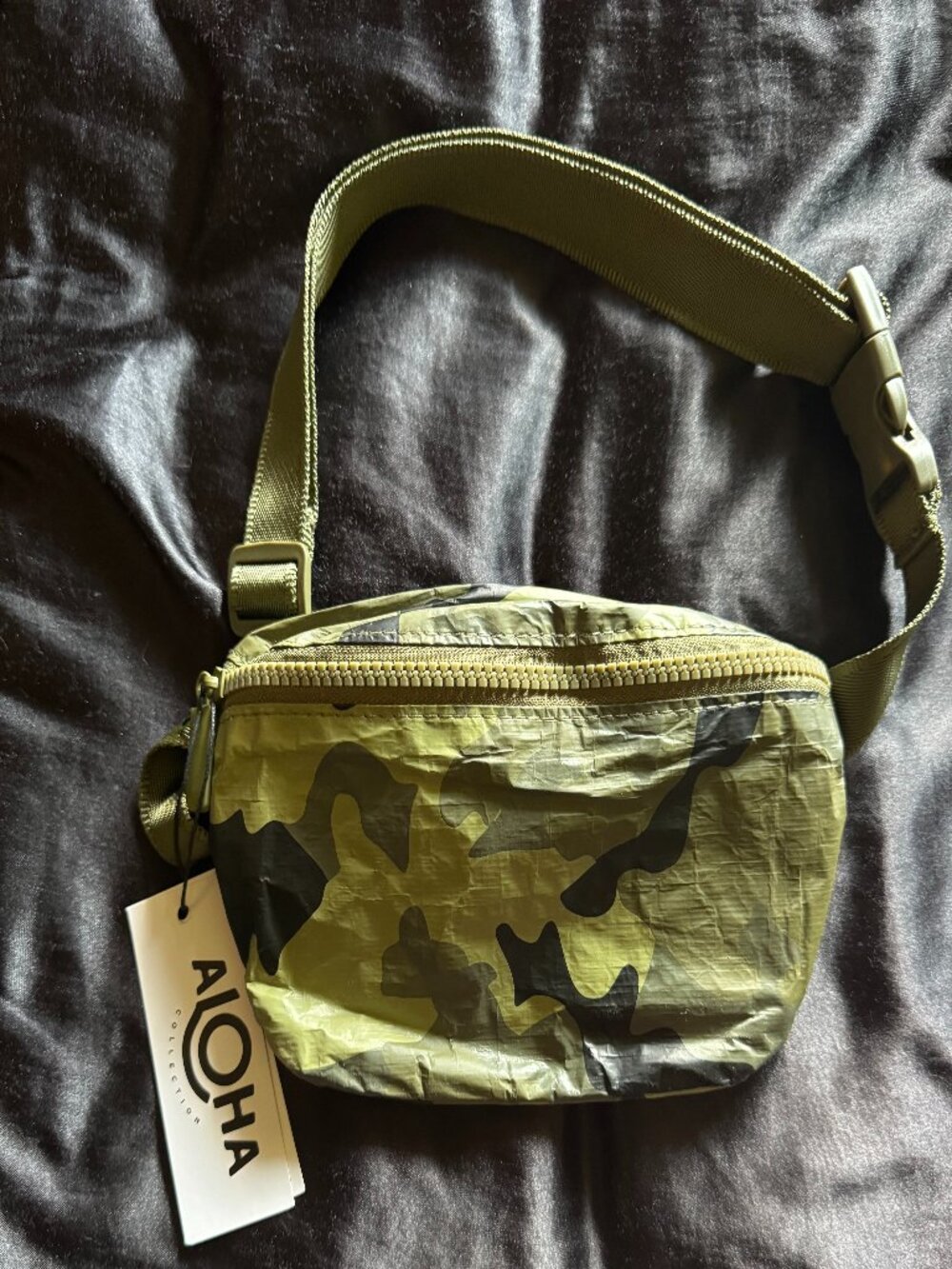 Brand New w/ Tags - Aloha Collection Mini Hip Pack